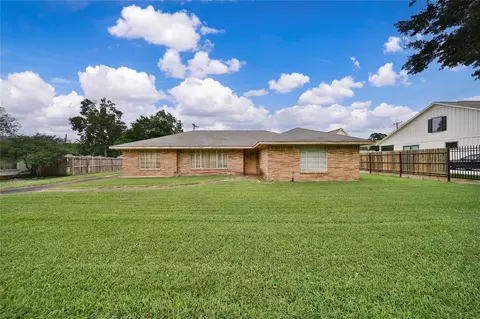 4011 Grimes St, Houston, TX 77087