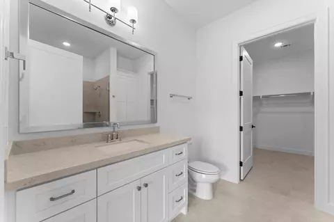 Bath - 24807 Pacific Dunes Ln, Spring, TX 77389 photo 5 of 7