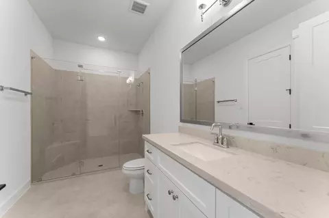 Bath - 24807 Pacific Dunes Ln, Spring, TX 77389 photo 1 of 7