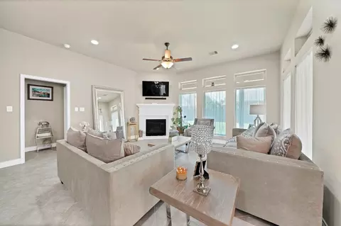 Living - 27371 Pendleton Trace Dr, Spring, TX 77386 photo 2 of 2