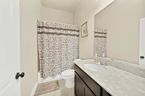 Bath - 27371 Pendleton Trace Dr, Spring, TX 77386 photo 4 of 5