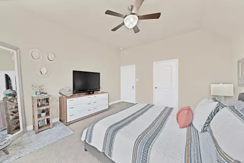 Bedroom - 27371 Pendleton Trace Dr, Spring, TX 77386 photo 2 of 4