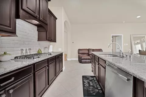 Kitchen - 27371 Pendleton Trace Dr, Spring, TX 77386 photo 1 of 3