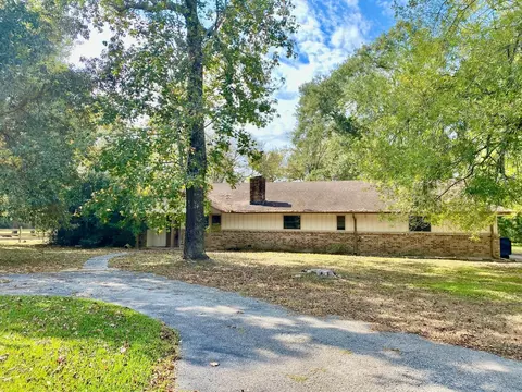 14216 Horseshoe Bnd, Conroe, TX 77384