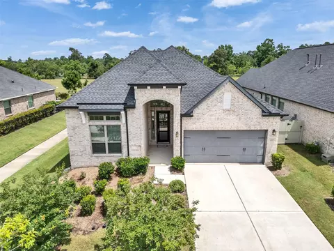 10473 Eastern Bluestar Dr, Conroe, TX 77385