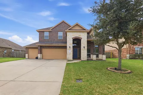 11626 Eagle Ridge Dr, Mont Belvieu, TX 77535
