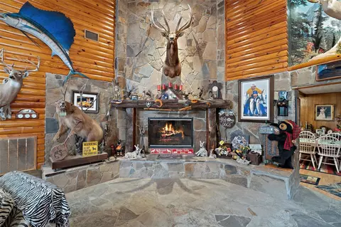 Living - 7438 Wright Rd, Houston, TX 77041 photo 5 of 6