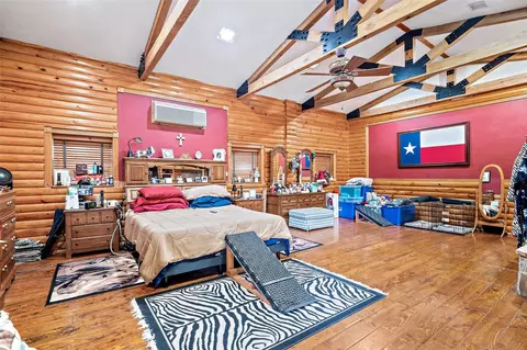 Bedroom - 7438 Wright Rd, Houston, TX 77041 photo 1 of 4