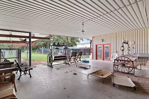 Exterior - 7438 Wright Rd, Houston, TX 77041 photo 3 of 8