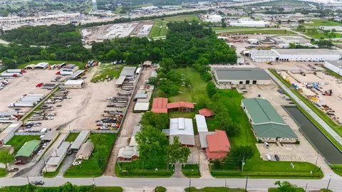 View/Area - 7438 Wright Rd, Houston, TX 77041 photo 2 of 3
