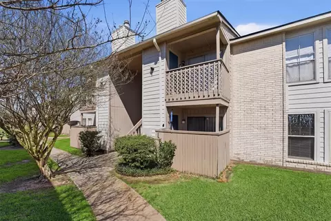 3919 Fairmont Pkwy #227, Pasadena, TX 77504