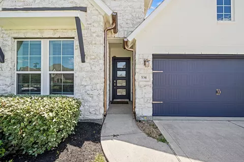 Exterior - 534 Cedar Harbor Ct, Conroe, TX 77304 photo 3 of 5