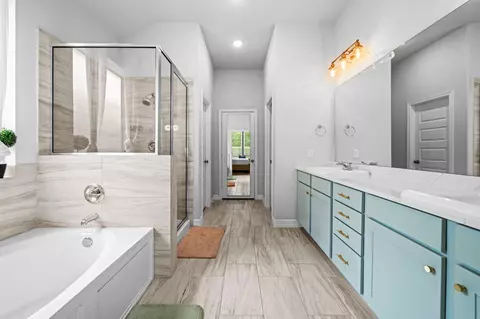 Bath - 534 Cedar Harbor Ct, Conroe, TX 77304 photo 3 of 3
