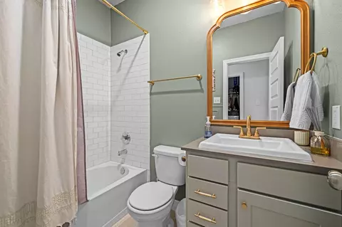 Bath - 534 Cedar Harbor Ct, Conroe, TX 77304 photo 1 of 3