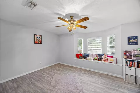 Bedroom - 2710 Fox View Cir, Spring, TX 77386 photo 3 of 5