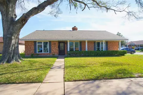 705 Beta Cir, Pasadena, TX 77503 photo 1