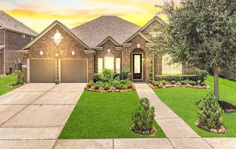 2209 Rocky Shores Ln, Houston, TX 77089