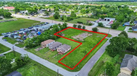 2020 Highway 3, Dickinson, TX 77539