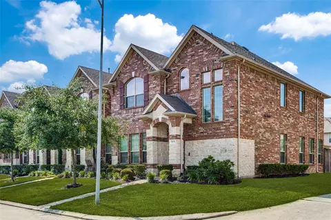 9155 Monarch Mist Ln, Houston, TX 77070