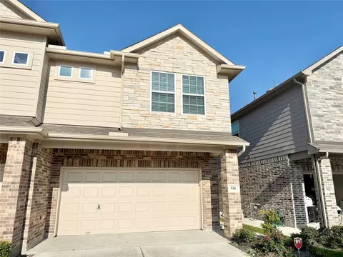 514 N 6th St, La Porte, TX 77571