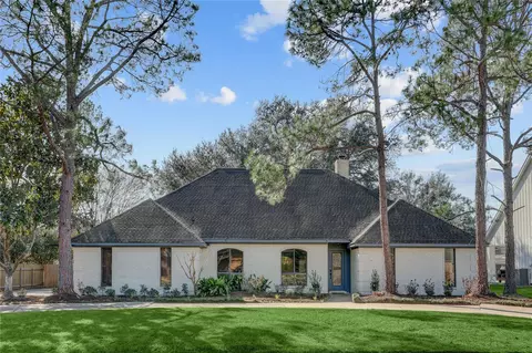 2614 Cedar Ln, Rosenberg, TX 77471