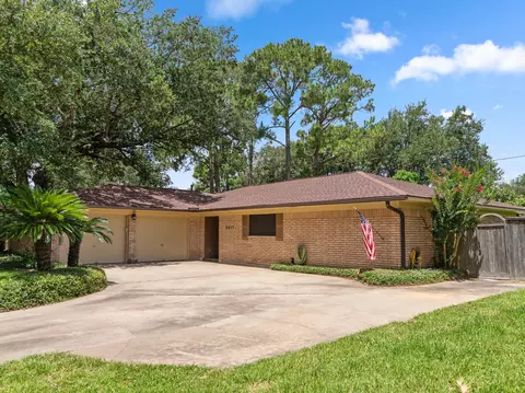 2917 Encino Ave, Bay City, TX 77414