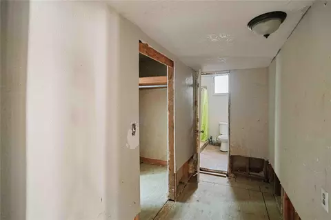Entry Way - 1925 Sunny Dr, Houston, TX 77093 photo 3 of 8