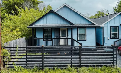 3015 Florida St, Houston, TX 77026