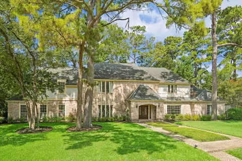16027 Champion Dr, Spring, TX 77379