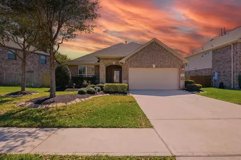 26046 N Kings Mill Ln, Kingwood, TX 77339