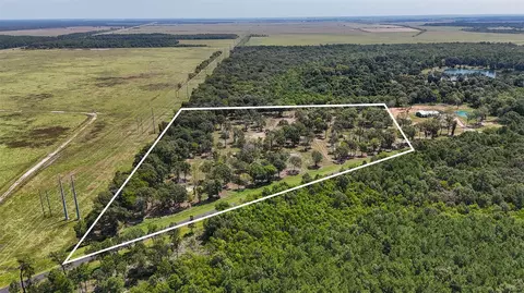 1977 County Road 105, Devers, TX 77538