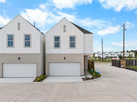 4012 Buffalo Moon Dr, Houston, TX 77045