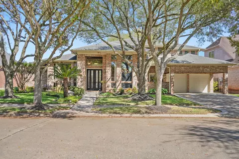 43 Harbor View Dr, Sugar Land, TX 77479