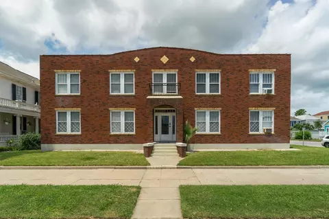 1108 Broadway St, Galveston, TX 77550