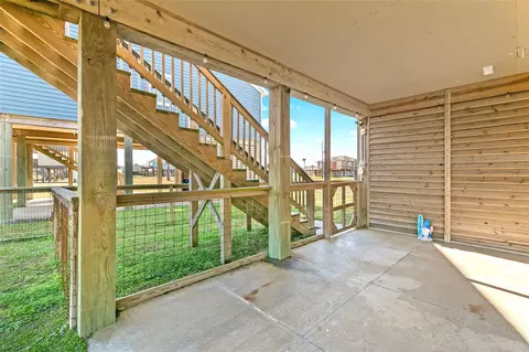 Exterior - 1206 Surf Dr, Surfside Beach, TX 77541 photo 5 of 12