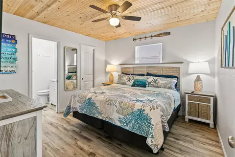 Bedroom - 1206 Surf Dr, Surfside Beach, TX 77541 photo 1 of 6