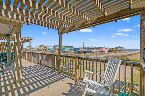 Exterior - 1206 Surf Dr, Surfside Beach, TX 77541 photo 3 of 12
