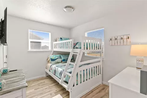 Bedroom - 1206 Surf Dr, Surfside Beach, TX 77541 photo 3 of 6