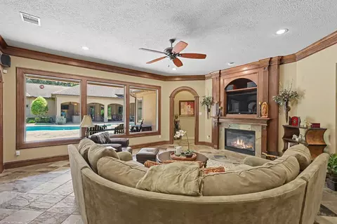 Living - 27706 Braydon Ct, Spring, TX 77386 photo 1 of 2