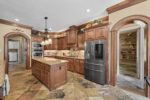 Kitchen - 27706 Braydon Ct, Spring, TX 77386 photo 4 of 5
