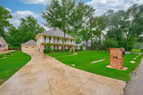 Exterior - 746 Stone Mountain Dr, Conroe, TX 77302 photo 2 of 11