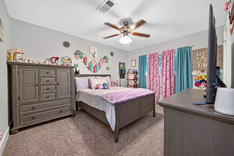 Bedroom - 746 Stone Mountain Dr, Conroe, TX 77302 photo 4 of 6