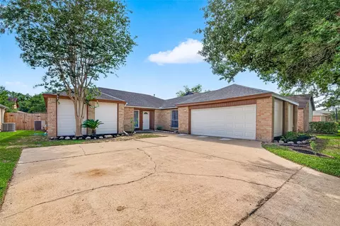 4805 Whispering Falls Dr, Houston, TX 77084