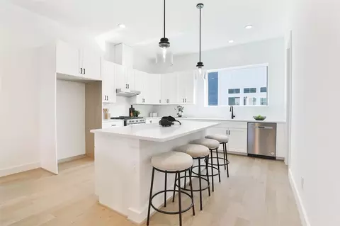 1016 W 15th 12 St #B, Houston, TX 77008