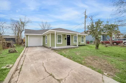705 Westshire Dr, Houston, TX 77013