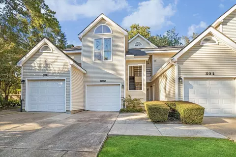 3317 Golden Trails Dr #802, Kingwood, TX 77345