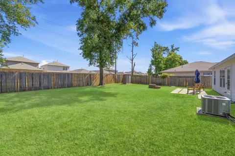 Exterior - 16269 Sun View Ln, Conroe, TX 77302 photo 7 of 7