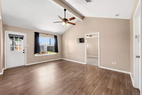 Living - 16269 Sun View Ln, Conroe, TX 77302 photo 2 of 6
