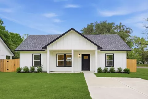 205 Spruce, Daisetta, TX 77533