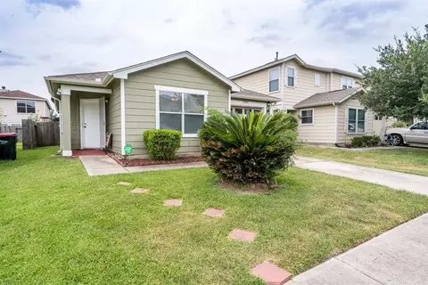 19007 Remington Park Dr, Houston, TX 77073